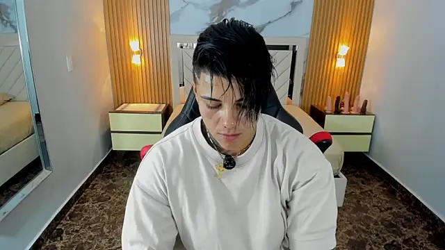 Snapshot of KAROLLJONES1 chatting on 19, 6, 2026 KAROLLJONES1 online show from 19, 6, 2026