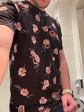 Snapshot of bigcockjohnxxxxx chatting on 28, 11, 2025 bigcockjohnxxxxx online show from 28, 11, 2025