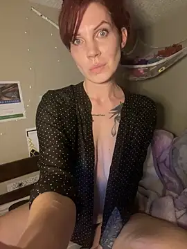 mzz lillypillxoxo online show from 22, 3, 2026