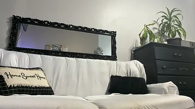 Pussyismyfavoritetaste online show from 25, 4, 2026