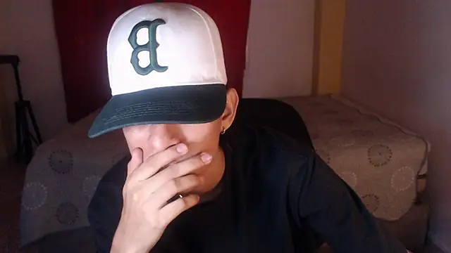 Snapshot of sung_yol chatting on 31, 10, 2025 sung yol online show from 31, 10, 2025