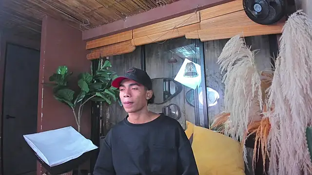 Snapshot of AlanCutee chatting on 24, 11, 2025 AlanCutee online show from 24, 11, 2025