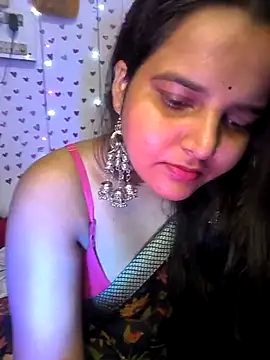 Snapshot of QueerSofty chatting on 6, 10, 2025 QueerSofty online show from 6, 10, 2025