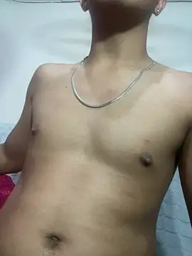 Snapshot of Hunky_paul chatting on 16, 7, 2026 Hunky paul online show from 16, 7, 2026