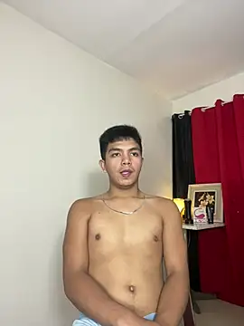 Snapshot of Hunky_paul chatting on 22, 7, 2026 Hunky paul online show from 22, 7, 2026