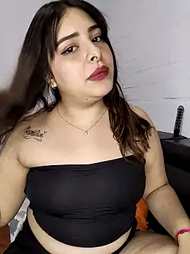 Nahomy cm online show from 18, 9, 2025