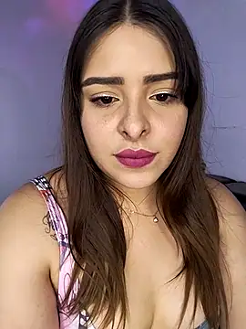 Nahomy cm online show from 9, 10, 2025