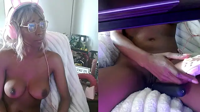 Snapshot of alys_at_college chatting on 2, 7, 2026 alys at college online show from 2, 7, 2026