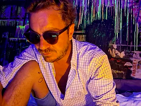 3615-ULLA online show from 20, 9, 2025