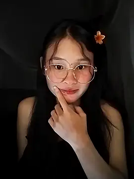 Snapshot of saronla_03 chatting on 20, 9, 2025 saronla 03 online show from 20, 9, 2025