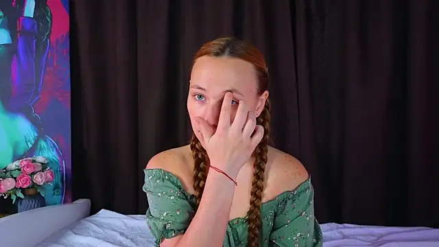 Snapshot of BettyStevenson chatting on 18, 9, 2025 BettyStevenson online show from 18, 9, 2025