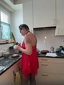 Nadja Noir online show from 28, 11, 2025