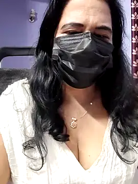 Snapshot of mallu-lover chatting on 1, 11, 2025 mallu-lover online show from 1, 11, 2025