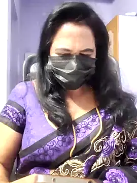 Snapshot of mallu-lover chatting on 7, 11, 2025 mallu-lover online show from 7, 11, 2025