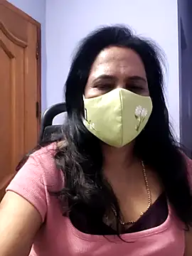 Snapshot of mallu-lover chatting on 25, 11, 2025 mallu-lover online show from 25, 11, 2025