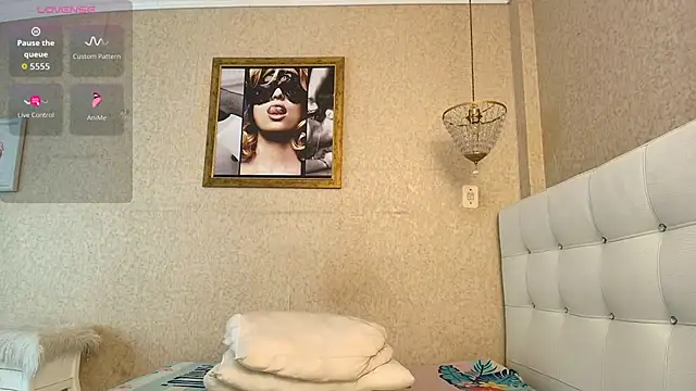 Miladiosa online show from 19, 12, 2025