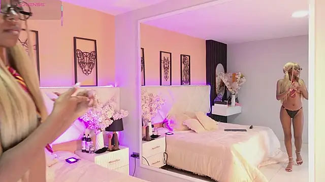 Snapshot of amy_miller1 chatting on 30, 10, 2025 amy miller1 online show from 30, 10, 2025