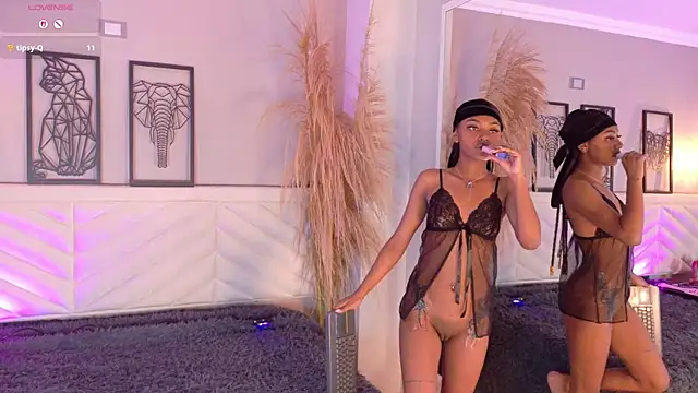 Snapshot of amy_miller1 chatting on 24, 11, 2025 amy miller1 online show from 24, 11, 2025