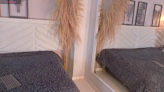 Snapshot of amy_miller1 chatting on 25, 11, 2025 amy miller1 online show from 25, 11, 2025