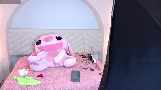 amy miller1 online show from 14, 4, 2026