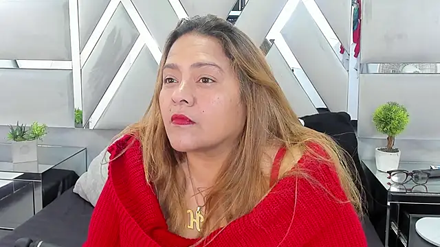 MonzerratBoyer online show from 18, 4, 2026