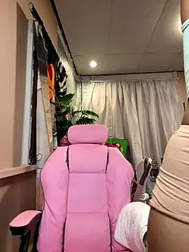 Kath C online show from 4, 11, 2025