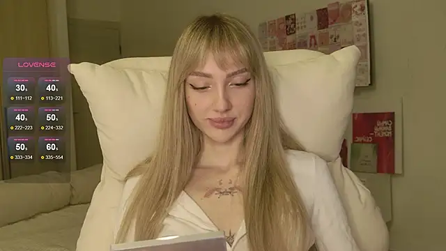 Lunainnk online show from 5, 3, 2026