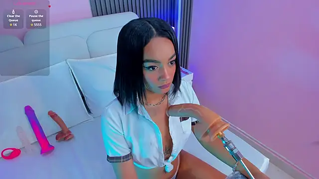 Clawdeen  wolf online show from 10, 4, 2026