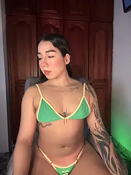 KaditaNavarro online show from 18, 12, 2025