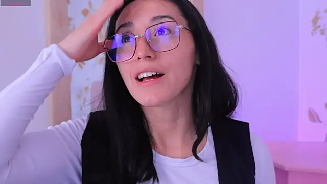 Snapshot of Ginevra_esposito chatting on 13, 9, 2025 Ginevra esposito online show from 13, 9, 2025