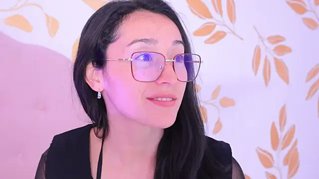 Snapshot of Ginevra_esposito chatting on 3, 10, 2025 Ginevra esposito online show from 3, 10, 2025