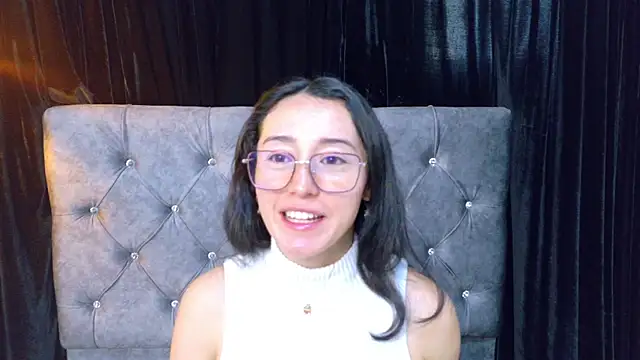 Snapshot of Ginevra_esposito chatting on 23, 10, 2025 Ginevra esposito online show from 23, 10, 2025