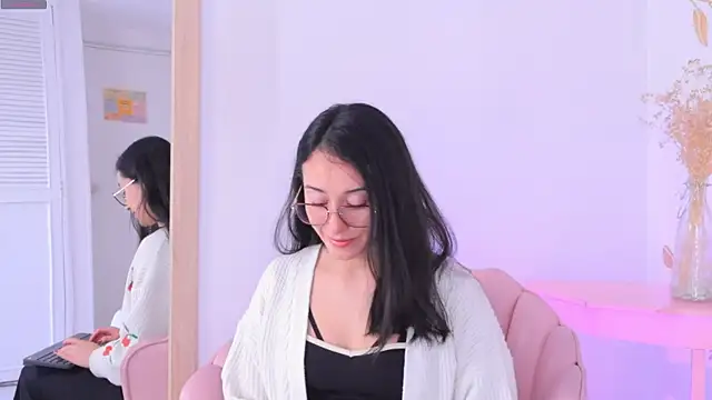 Snapshot of Ginevra_esposito chatting on 3, 11, 2025 Ginevra esposito online show from 3, 11, 2025