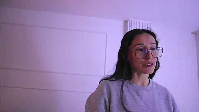 Ginevra esposito online show from 10, 2, 2026