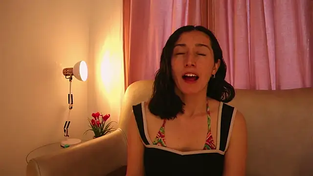 Ginevra esposito online show from 4, 6, 2026