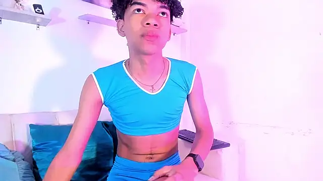 Snapshot of Ivone_Rose_ chatting on 3, 12, 2025 Ivone Rose online show from 3, 12, 2025