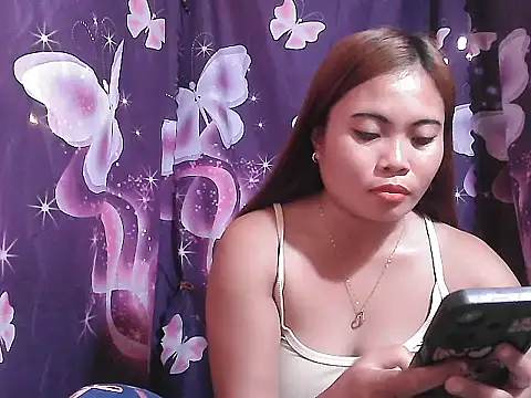 Hot Samantha4u online show from 13, 4, 2026