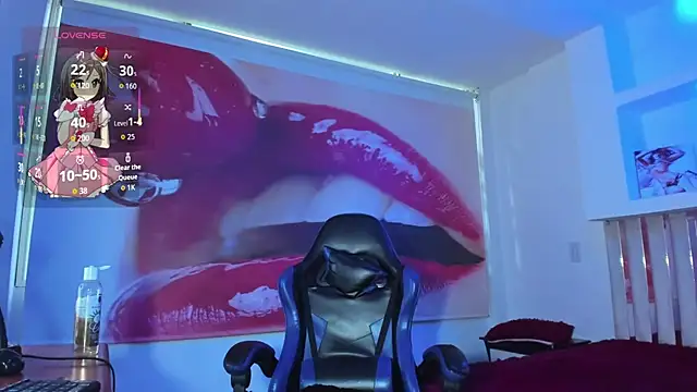 Snapshot of Raven_Rouge_ chatting on 4, 10, 2025 Raven Rouge online show from 4, 10, 2025