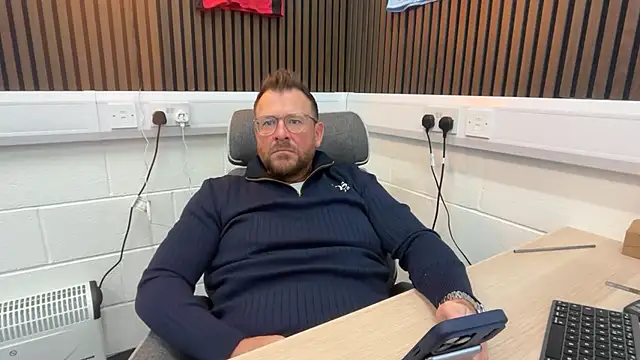 Snapshot of bilf1978 chatting on 27, 2, 2026 bilf1978 online show from 27, 2, 2026