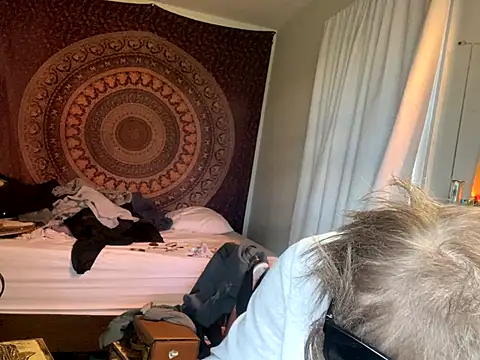 XanderOzzz online show from 11, 11, 2025