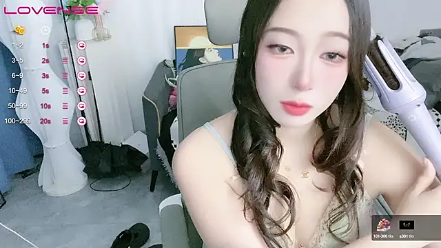 A SR 001 online show from 27, 9, 2025