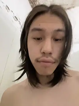 Snapshot of heytherepeoples717 chatting on 28, 10, 2025 heytherepeoples717 online show from 28, 10, 2025