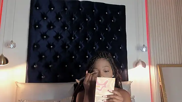 Snapshot of AbbieCyruz chatting on 9, 10, 2025 AbbieCyruz online show from 9, 10, 2025