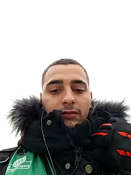 Snapshot of papisabroson chatting on 4, 12, 2025 papisabroson online show from 4, 12, 2025