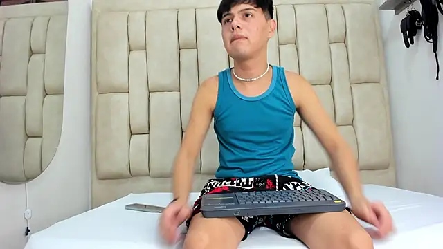 Felipe Cold online show from 3, 10, 2025