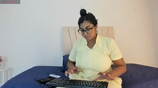Snapshot of _Miaa_khalifa_ chatting on 24, 4, 2026 Miaa khalifa online show from 24, 4, 2026