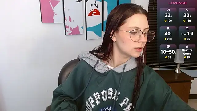 AlanaGarcia19 online show from 1, 10, 2025