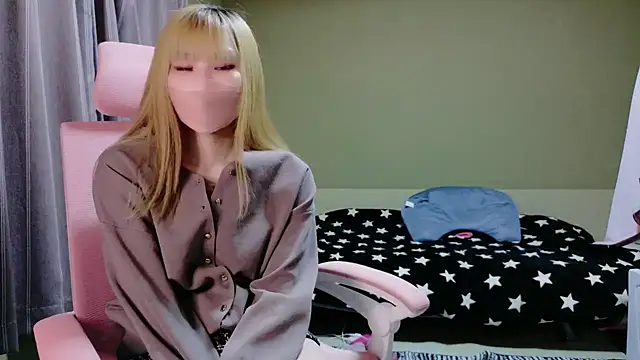 miyu0002 online show from 4, 11, 2025