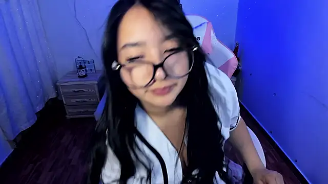 pretti scarlett online show from 22, 10, 2025