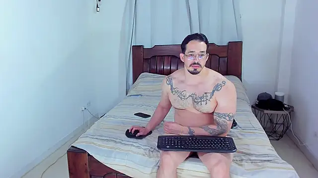 Hunter Hoott online show from 11, 6, 2026